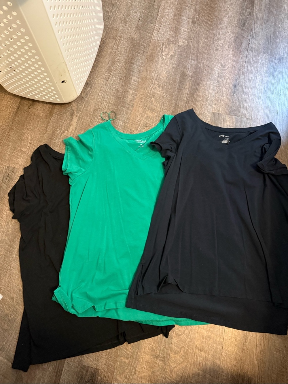 Women’s Stretch Crew & V-Neck Tops - Black & Green & Navy